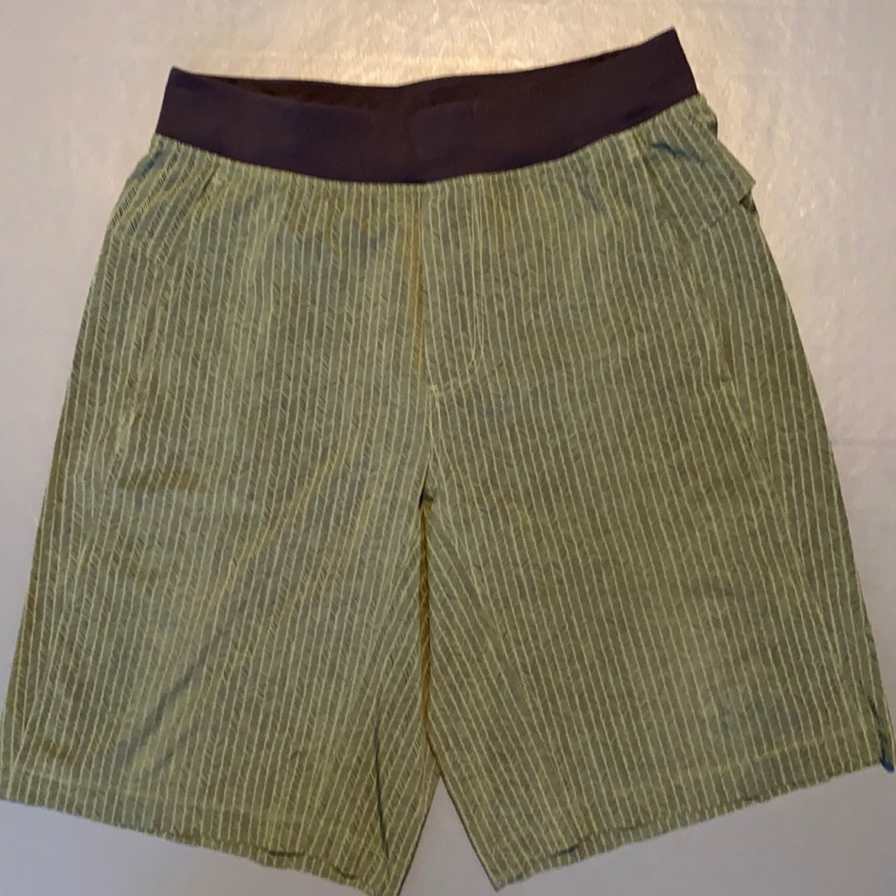 lululemon core shorts (men’s)